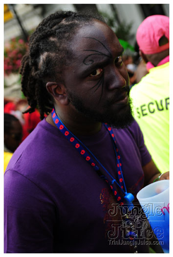 nhc_poisonuk_2010-023