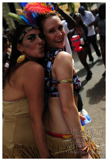 nhc_poisonuk_2010-053