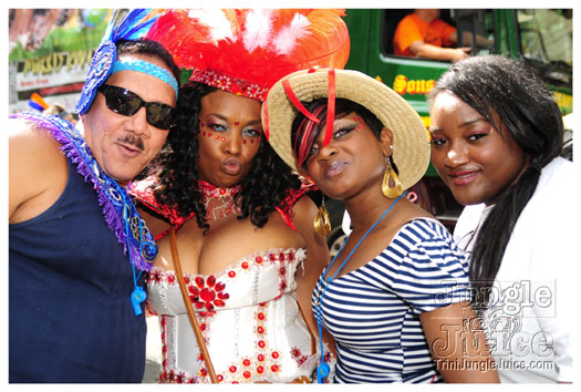 nhc_poisonuk_2010-055