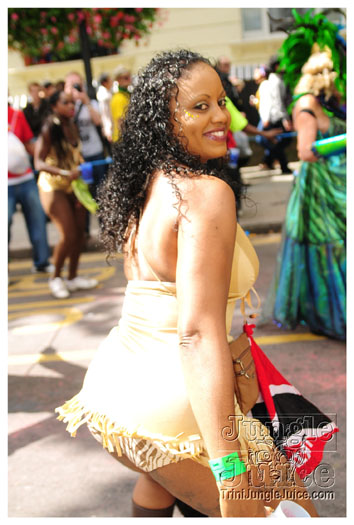 nhc_poisonuk_2010-057