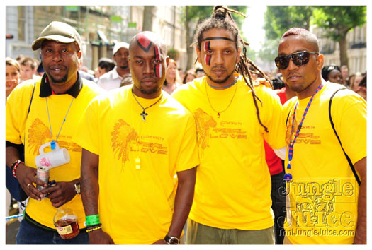 nhc_poisonuk_2010-058