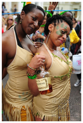 nhc_poisonuk_2010-064