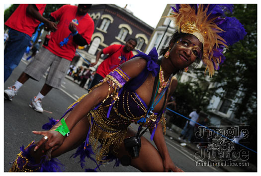 nhc_poisonuk_2010-077