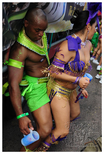 nhc_poisonuk_2010-087