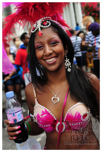 nhc_poisonuk_2010-089