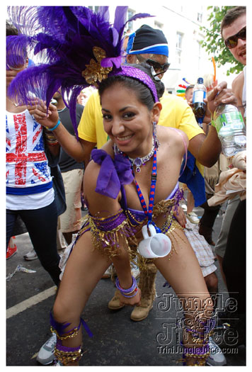 nhc_poisonuk_2010-100