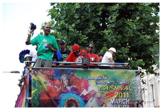 nhc_poisonuk_2010-113