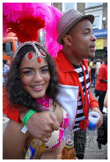 nhc_poisonuk_2010-117