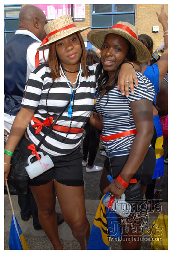 nhc_poisonuk_2010-126