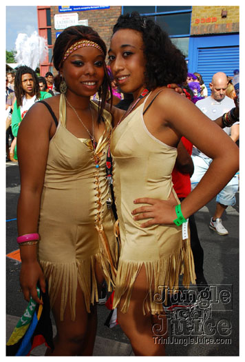 nhc_poisonuk_2010-128