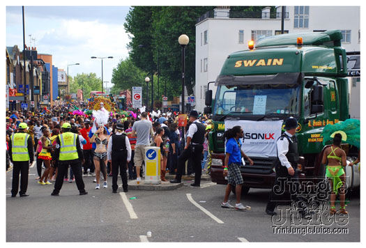 nhc_poisonuk_2010-132