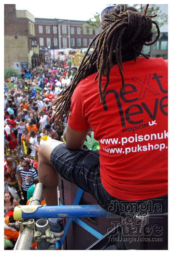 nhc_poisonuk_2010-143