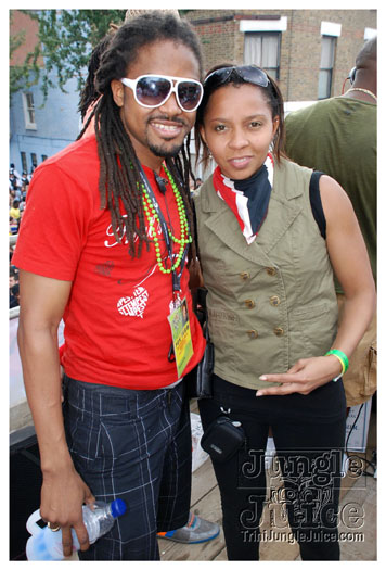 nhc_poisonuk_2010-166