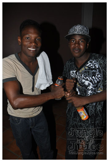 outrageous_in_black_july16-011