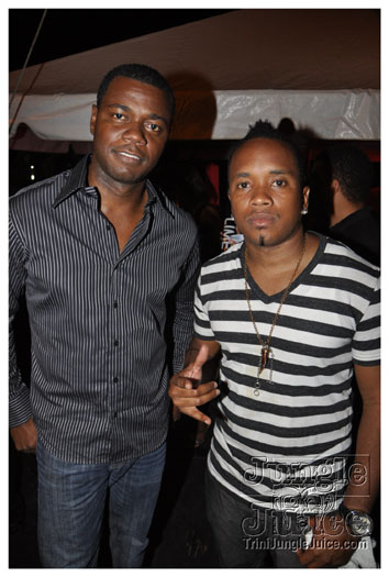 outrageous_in_black_july16-014