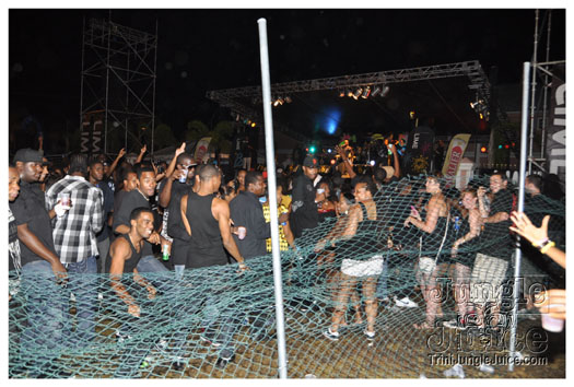 outrageous_in_black_july16-044