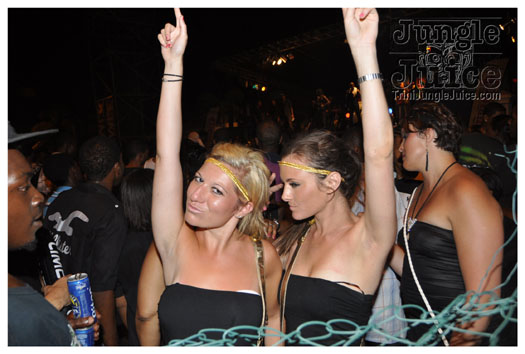 outrageous_in_black_july16-051