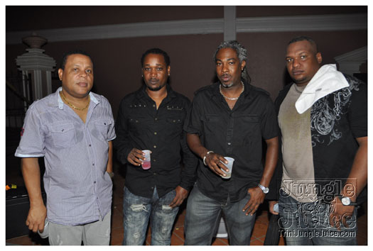 outrageous_in_black_july16-052