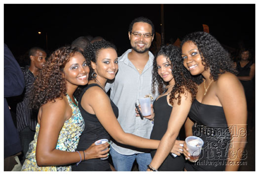 outrageous_in_black_july16-063