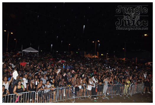 outrageous_in_black_july16-100