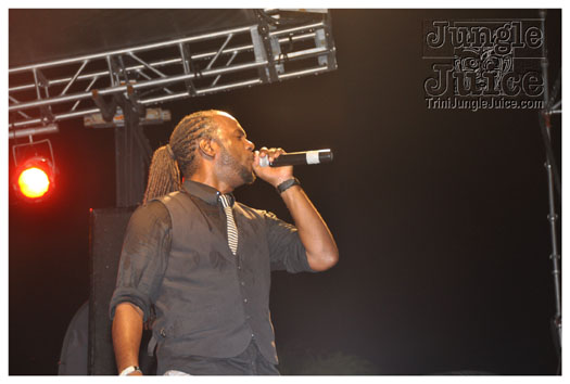 outrageous_in_black_july16-106