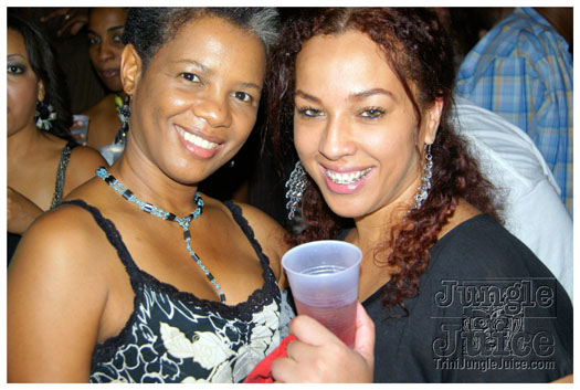 rave_miami_2010_oct9-032