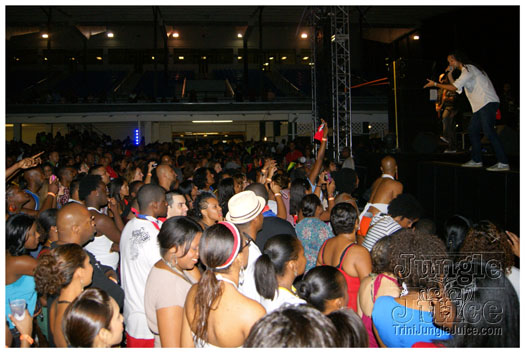 rave_miami_2010_oct9-034