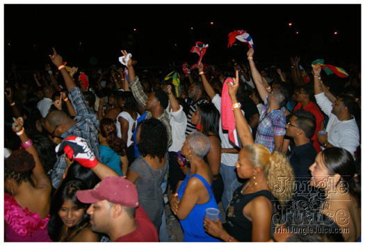 rave_miami_2010_oct9-037