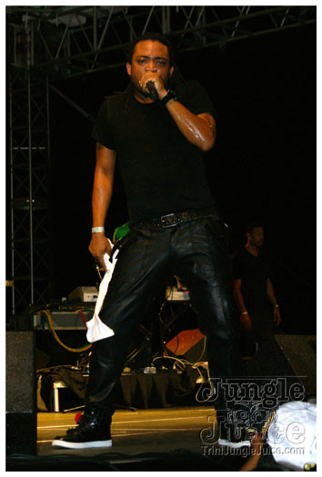 rave_miami_2010_oct9-074