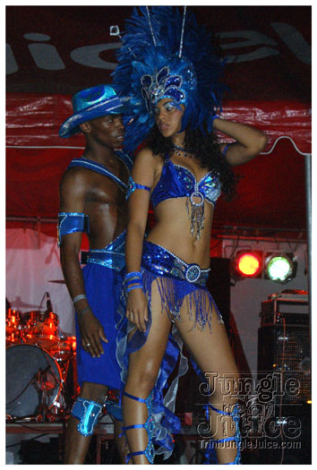 red_unlimited_band_launch_2k10-004