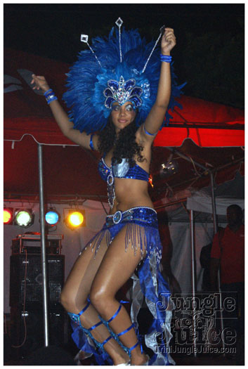 red_unlimited_band_launch_2k10-006