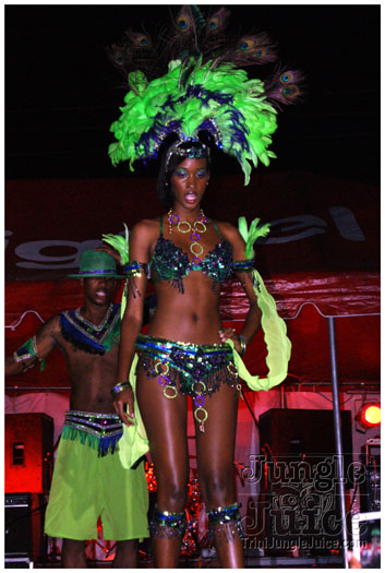 red_unlimited_band_launch_2k10-011