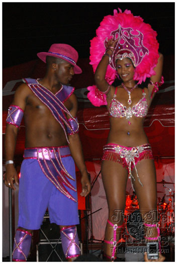 red_unlimited_band_launch_2k10-014