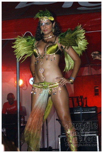 red_unlimited_band_launch_2k10-020