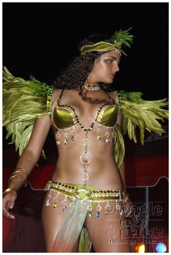 red_unlimited_band_launch_2k10-021