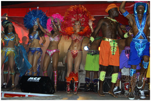 red_unlimited_band_launch_2k10-028