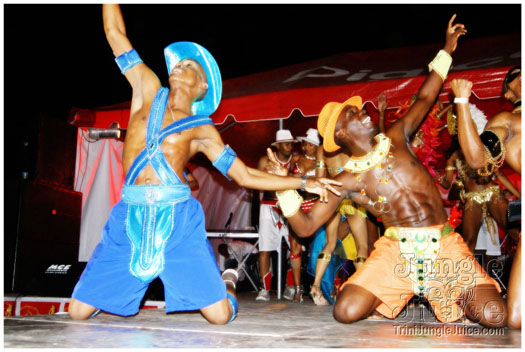 red_unlimited_band_launch_2k10-034