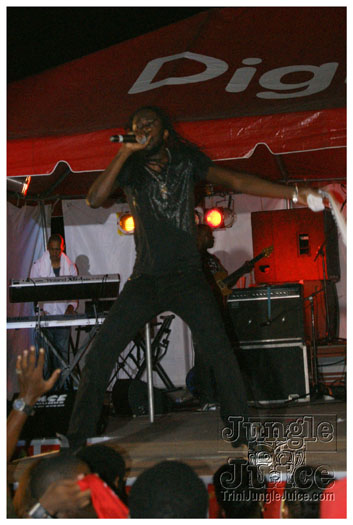 red_unlimited_band_launch_2k10-048