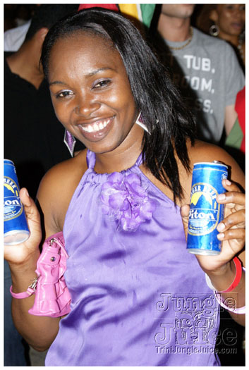 red_unlimited_band_launch_2k10-049