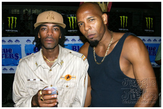 red_unlimited_band_launch_2k10-052