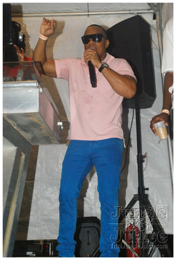 red_wine_trini_jul3-020