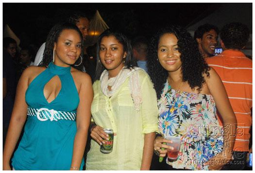 red_wine_trini_jul3-043