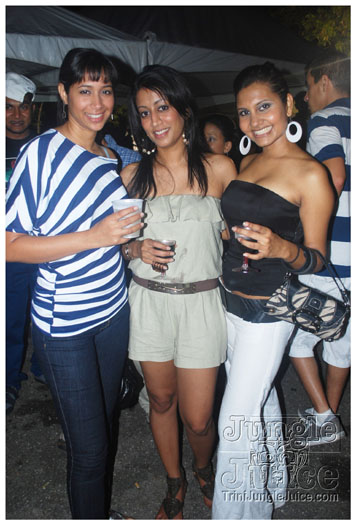 red_wine_trini_jul3-076