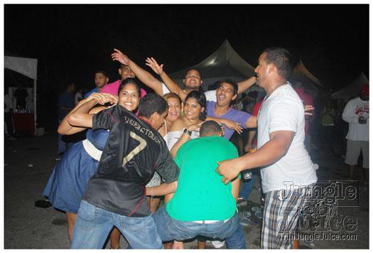 red_wine_trini_jul3-079