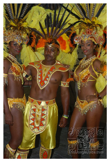 ronnie_caro_2011_launch-010