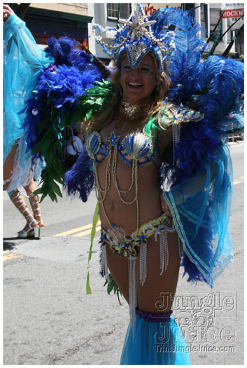 san_francisco_carnival_2010-023