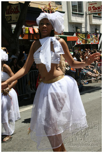 san_francisco_carnival_2010-132