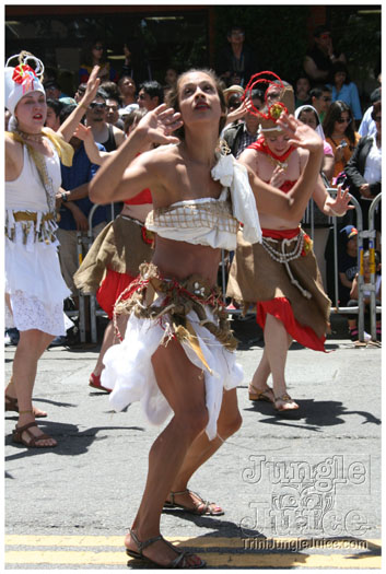 san_francisco_carnival_2010-138