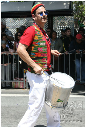 san_francisco_carnival_2010-201