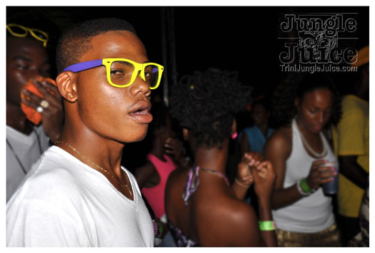 slam_101_1_beachparty_mar14-010